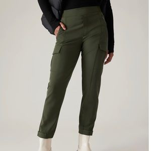 Athleta Endless Cargo High Rise Jogger Pant in Aspen Olive sz 10P